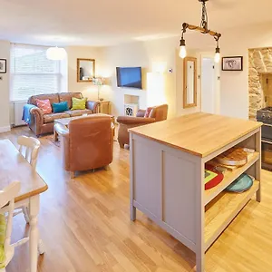  Apartment Host & - The Old Dairy United Kingdom